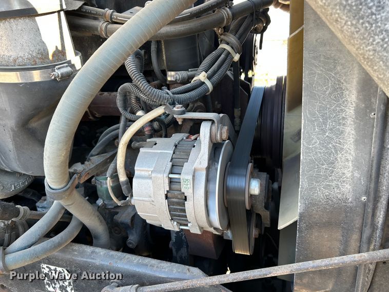 image for item NL9517 2000 Kenworth T800  tank truck