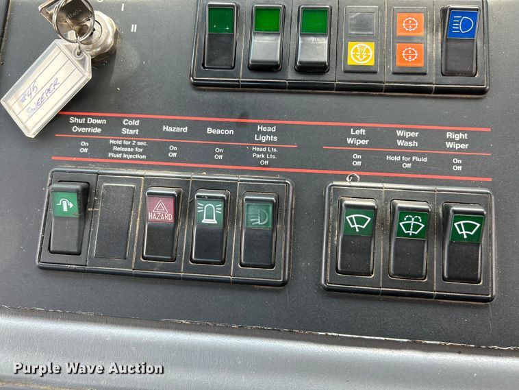 image for item NL9527 1994 Elgin Pelican  street sweeper