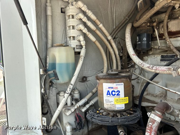 image for item NL9527 1994 Elgin Pelican  street sweeper