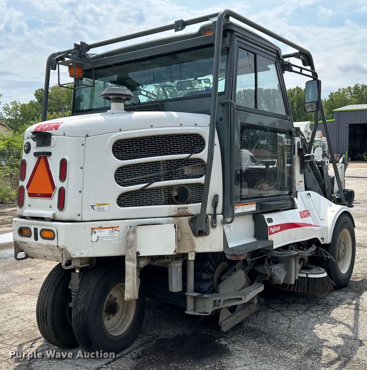 image for item NL9529 2008 Elgin Pelican  street sweeper