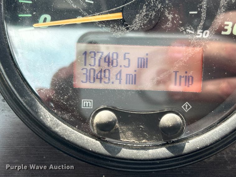 image for item NL9529 2008 Elgin Pelican  street sweeper