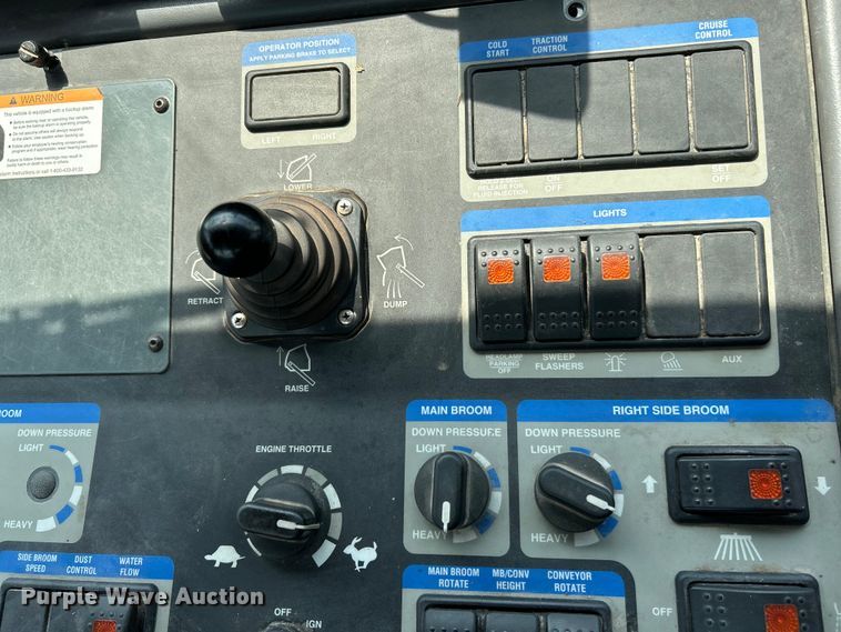 image for item NL9529 2008 Elgin Pelican  street sweeper