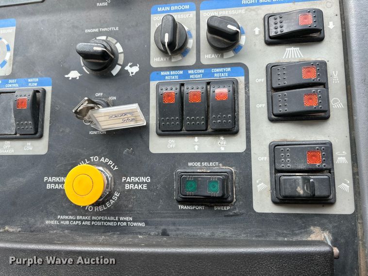 image for item NL9529 2008 Elgin Pelican  street sweeper