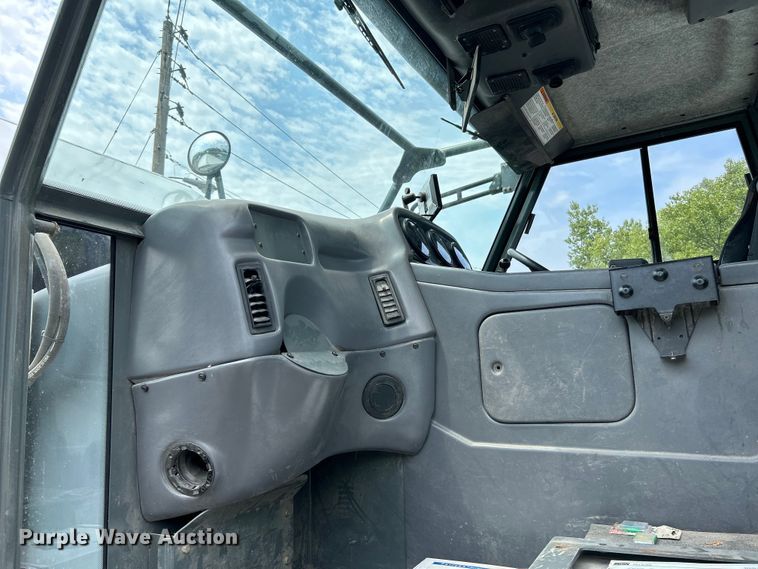 image for item NL9529 2008 Elgin Pelican  street sweeper