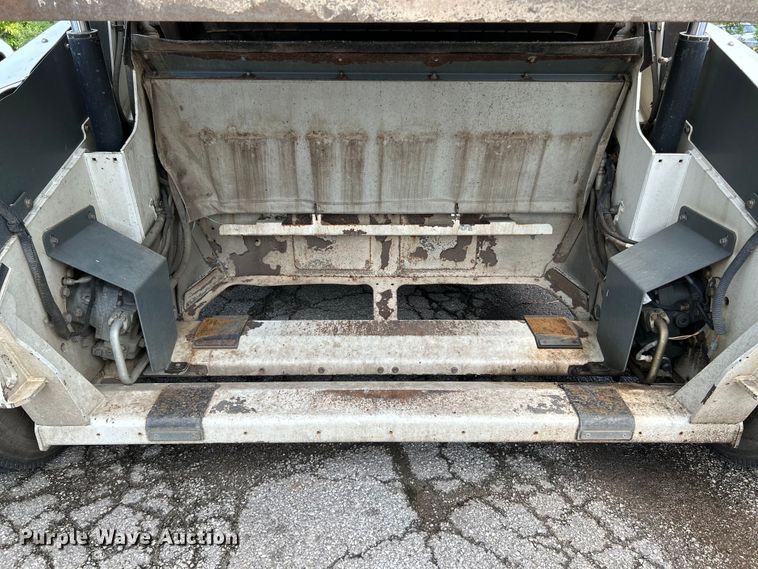 image for item NL9529 2008 Elgin Pelican  street sweeper