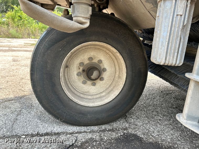 image for item NL9529 2008 Elgin Pelican  street sweeper