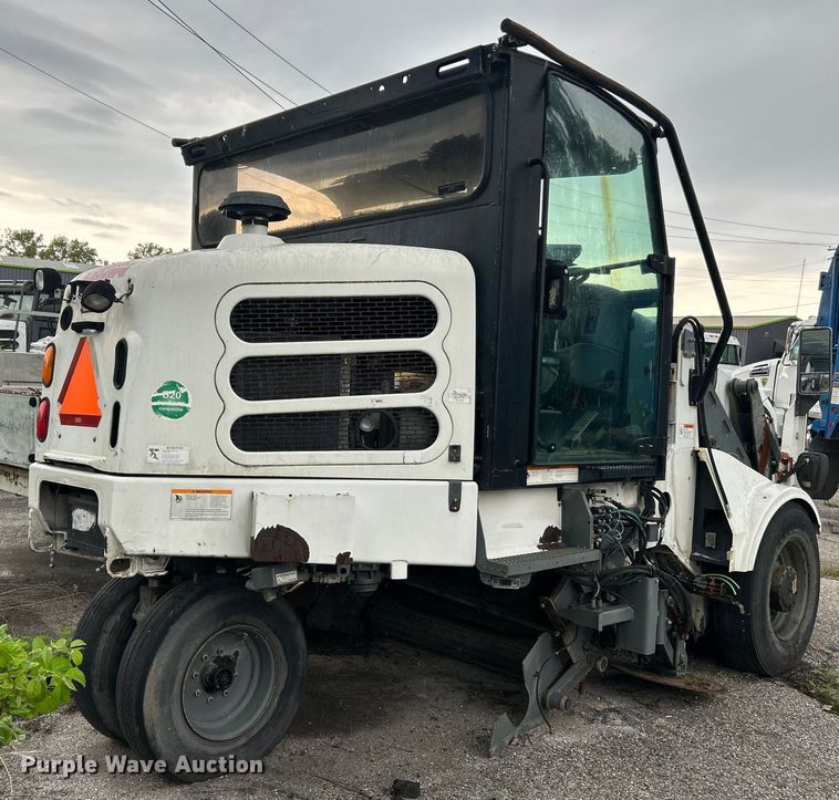 image for item NL9530 2011 Elgin Pelican  street sweeper