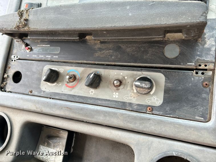 image for item NL9530 2011 Elgin Pelican  street sweeper