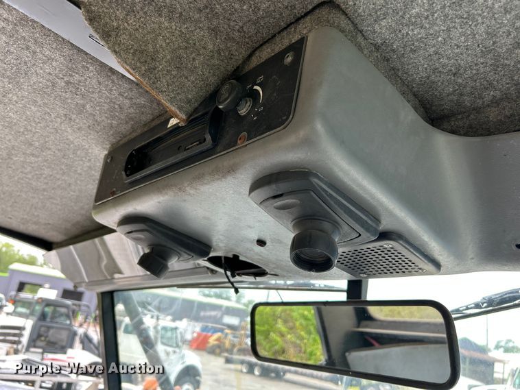 image for item NL9530 2011 Elgin Pelican  street sweeper