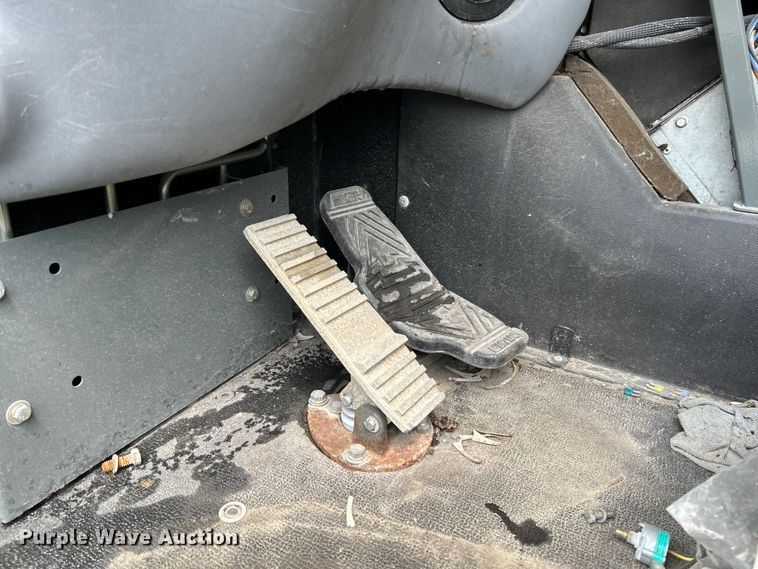 image for item NL9530 2011 Elgin Pelican  street sweeper