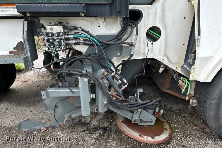 image for item NL9530 2011 Elgin Pelican  street sweeper