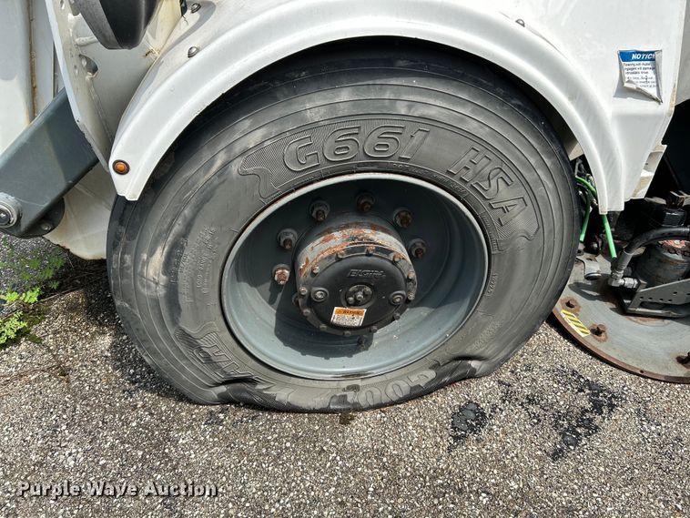 image for item NL9530 2011 Elgin Pelican  street sweeper