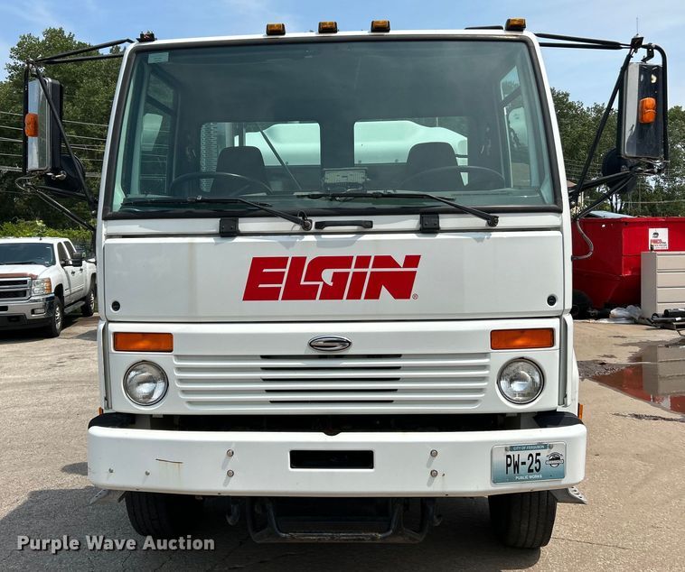 image for item NL9531 2007 Sterling SC8000  street sweeper truck