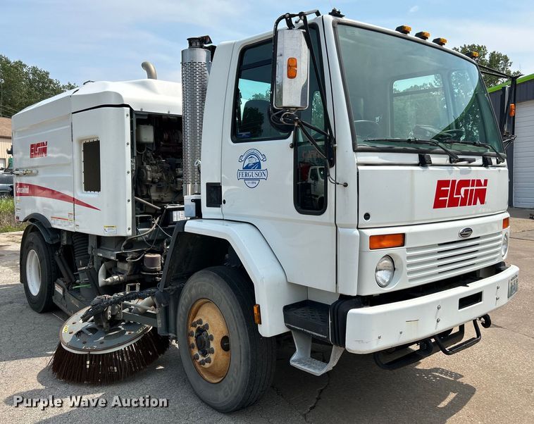 image for item NL9531 2007 Sterling SC8000  street sweeper truck