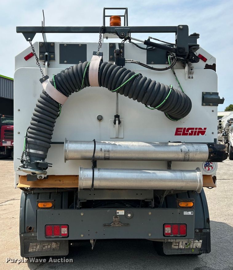 image for item NL9531 2007 Sterling SC8000  street sweeper truck