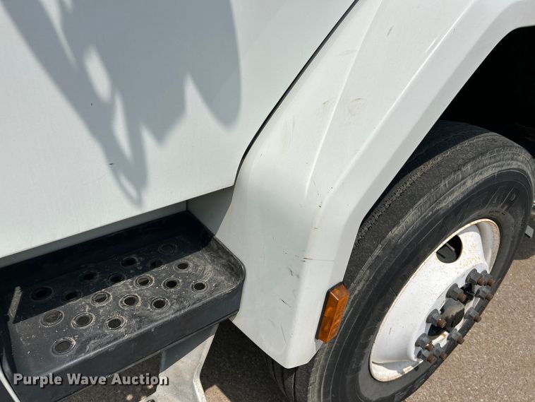 image for item NL9531 2007 Sterling SC8000  street sweeper truck