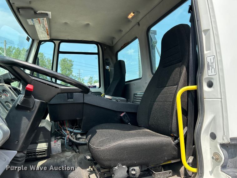 image for item NL9531 2007 Sterling SC8000  street sweeper truck