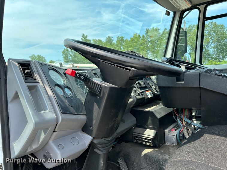 image for item NL9531 2007 Sterling SC8000  street sweeper truck