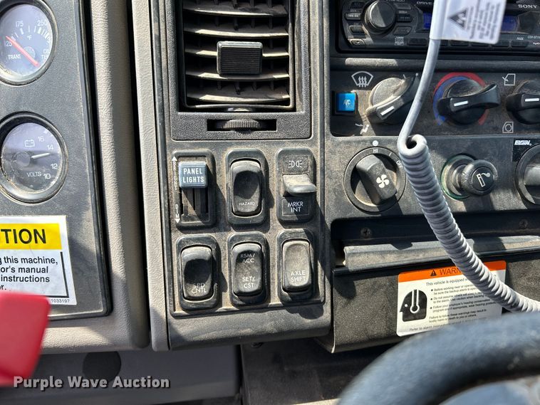 image for item NL9531 2007 Sterling SC8000  street sweeper truck