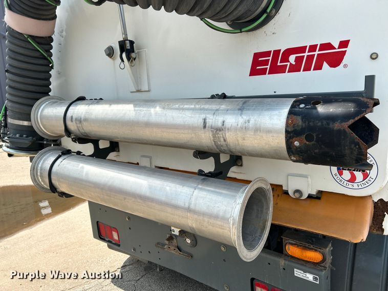 image for item NL9531 2007 Sterling SC8000  street sweeper truck