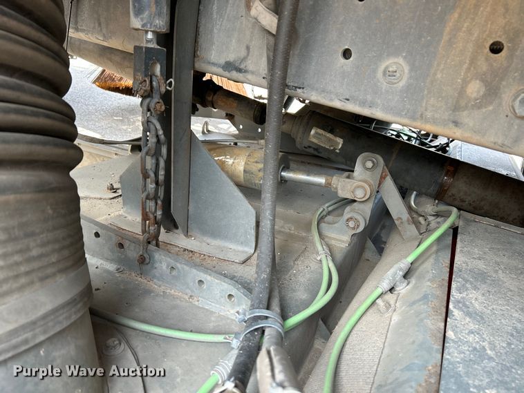 image for item NL9531 2007 Sterling SC8000  street sweeper truck