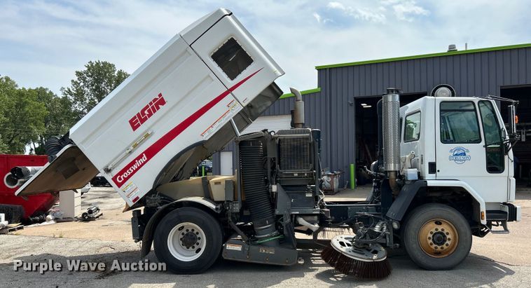 image for item NL9531 2007 Sterling SC8000  street sweeper truck