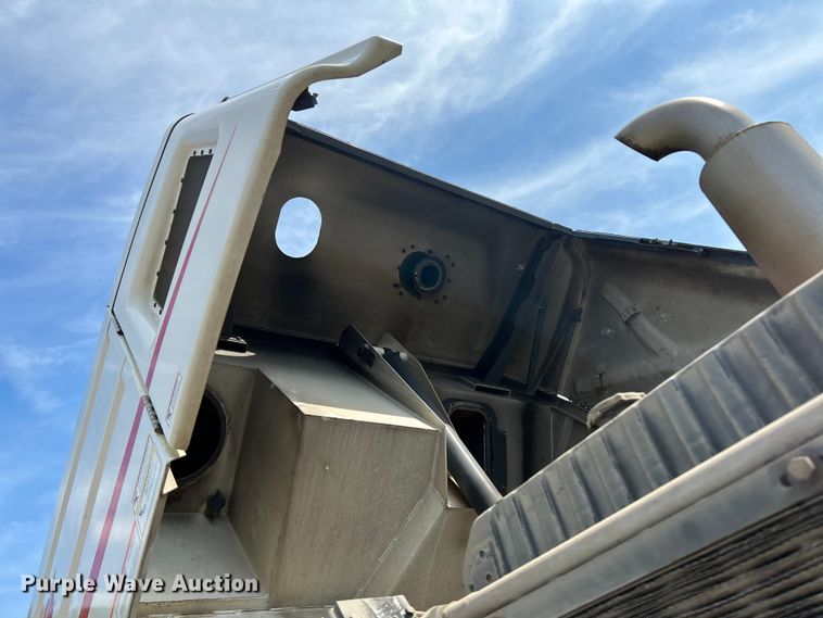 image for item NL9531 2007 Sterling SC8000  street sweeper truck