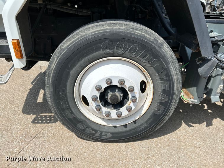 image for item NL9531 2007 Sterling SC8000  street sweeper truck