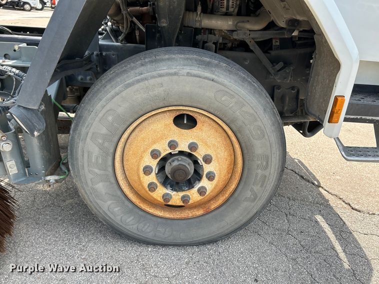 image for item NL9531 2007 Sterling SC8000  street sweeper truck