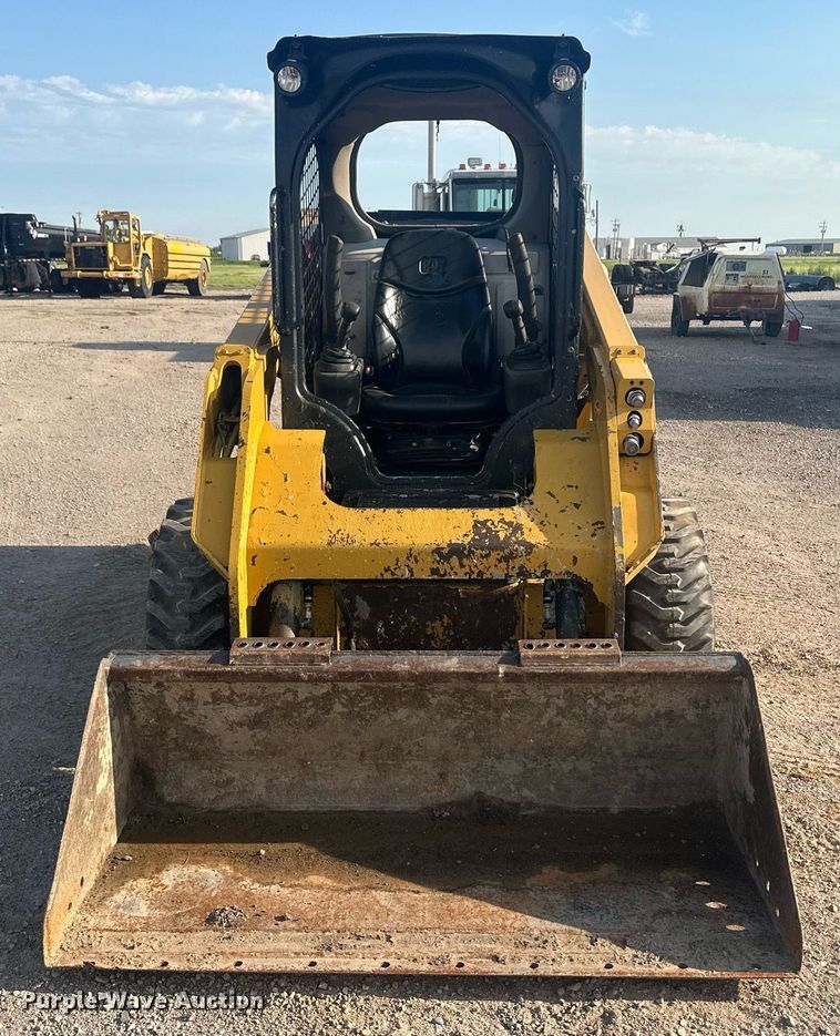 image for item NM9502 2014 Caterpillar 236D  skid steer loader