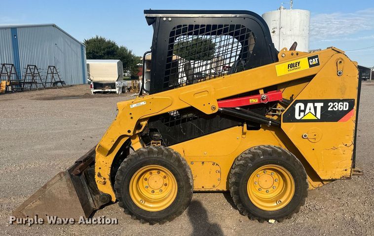 image for item NM9502 2014 Caterpillar 236D  skid steer loader