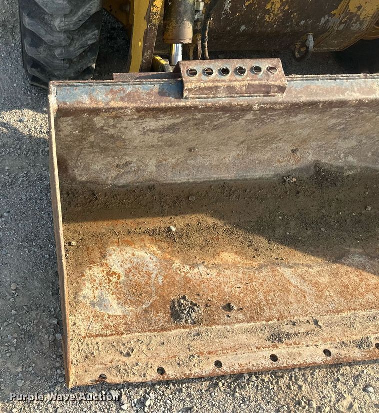 image for item NM9502 2014 Caterpillar 236D  skid steer loader