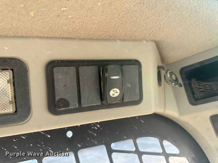 image for item NM9502 2014 Caterpillar 236D  skid steer loader