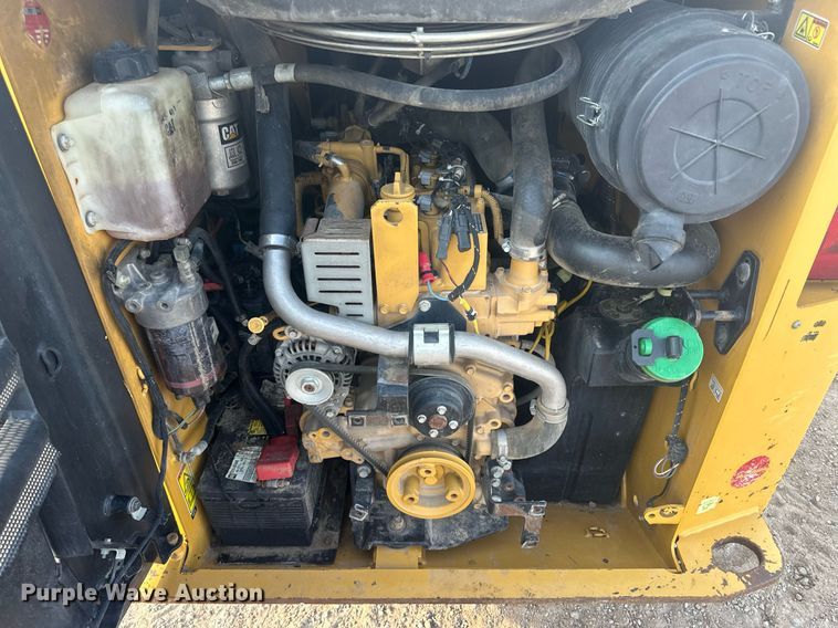 image for item NM9502 2014 Caterpillar 236D  skid steer loader