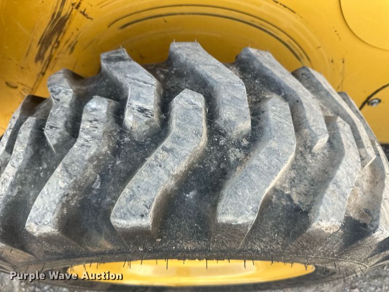 image for item NM9502 2014 Caterpillar 236D  skid steer loader