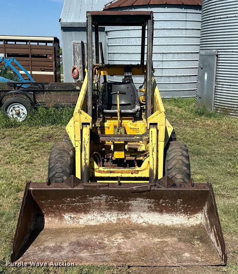 image for item NP9973 Mustang 441  skid steer loader