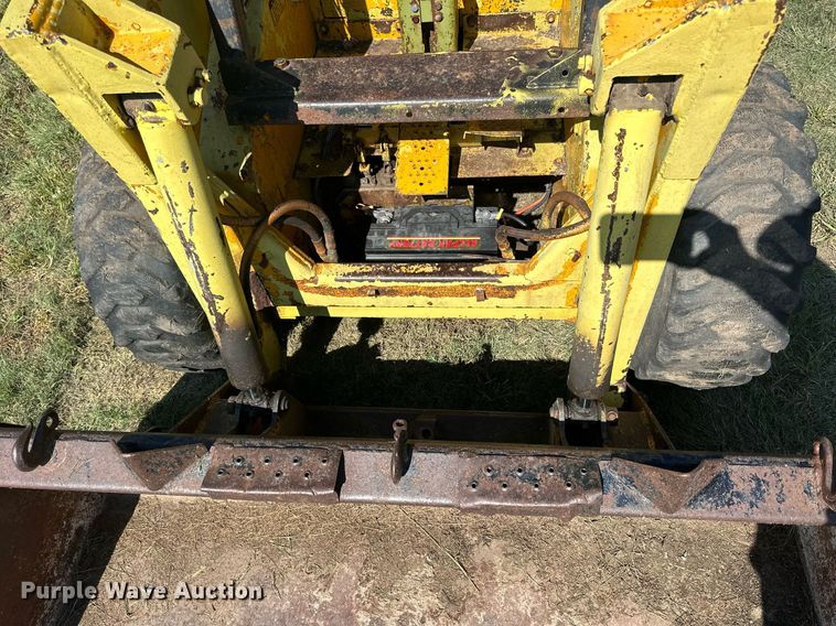 image for item NP9973 Mustang 441  skid steer loader
