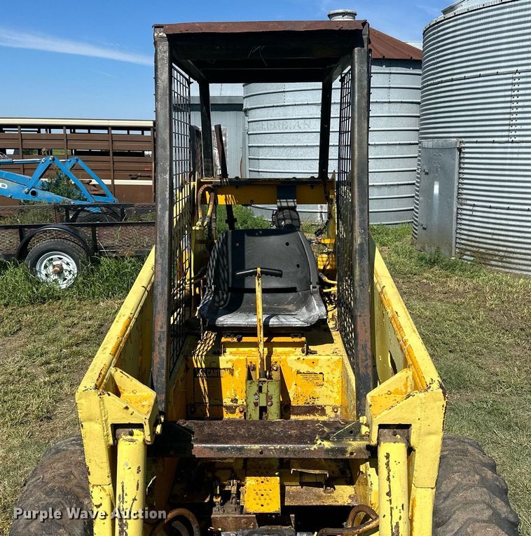 image for item NP9973 Mustang 441  skid steer loader