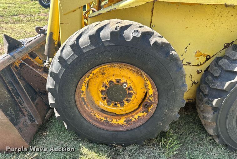 image for item NP9973 Mustang 441  skid steer loader