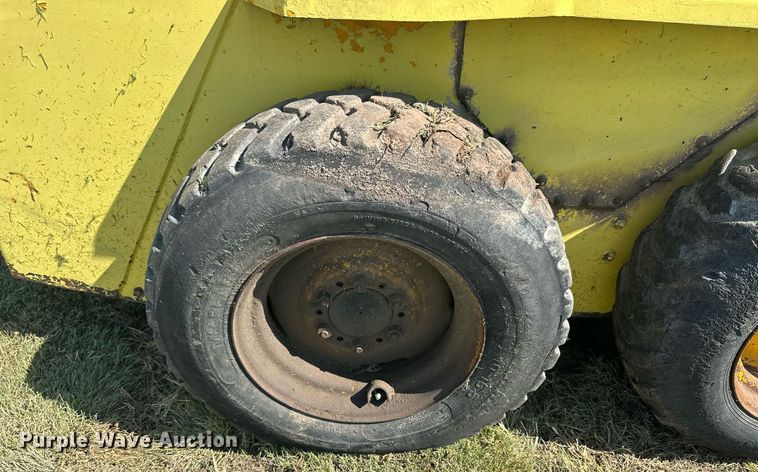 image for item NP9973 Mustang 441  skid steer loader