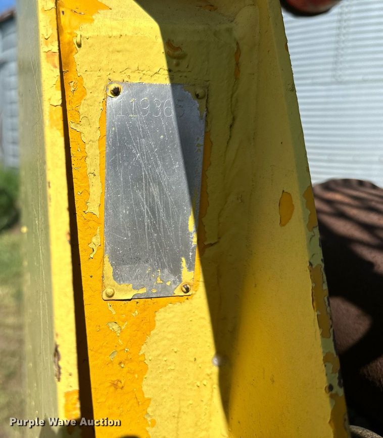 image for item NP9973 Mustang 441  skid steer loader