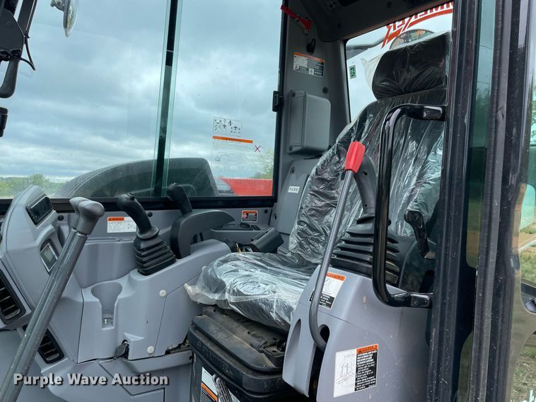 image for item NT9467 2022 Kubota KX080-4S2  mini excavator