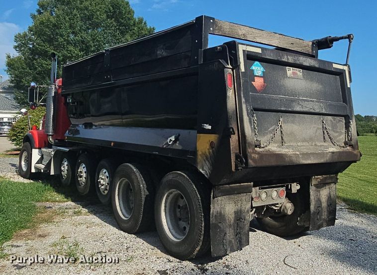 image for item NT9898 2007 Kenworth T800  dump truck