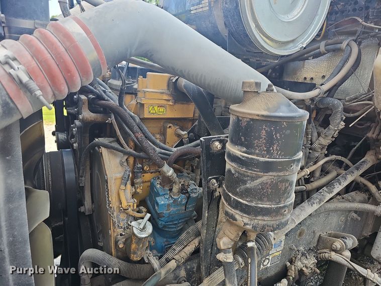 image for item NT9898 2007 Kenworth T800  dump truck