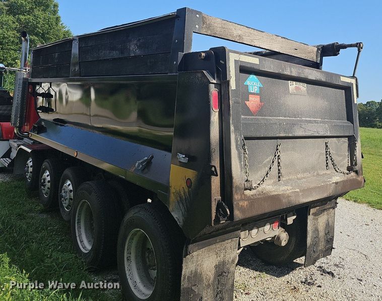 image for item NT9898 2007 Kenworth T800  dump truck