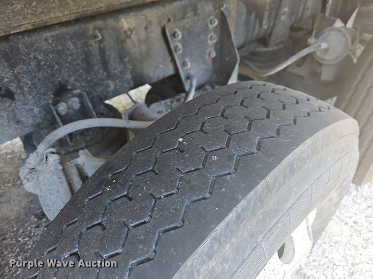 image for item NT9898 2007 Kenworth T800  dump truck