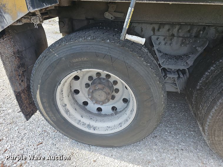 image for item NT9898 2007 Kenworth T800  dump truck