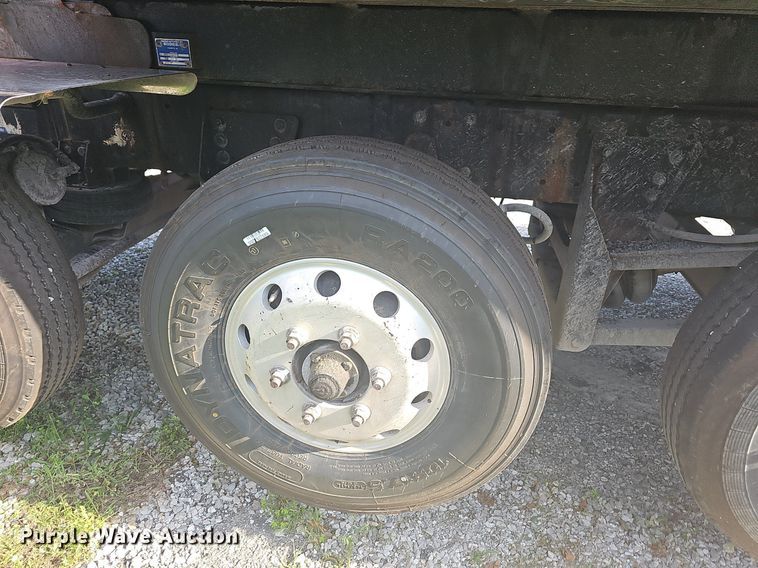 image for item NT9898 2007 Kenworth T800  dump truck