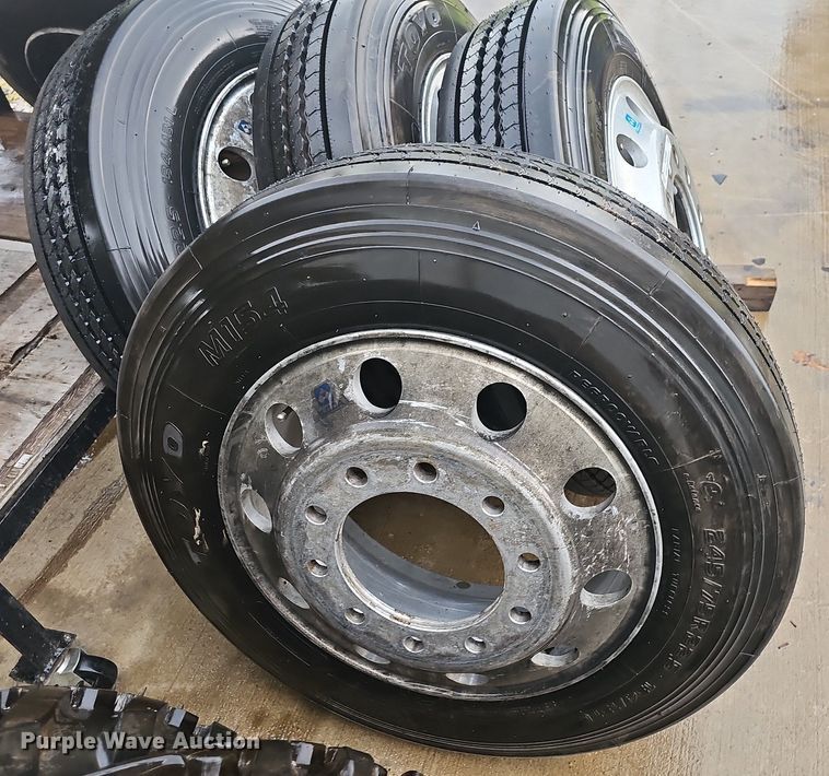 image for item NT9900 (6) 245/75R22.5 tires and wheels