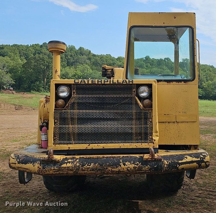 image for item NT9904 1976 Caterpillar 613B  elevating scraper